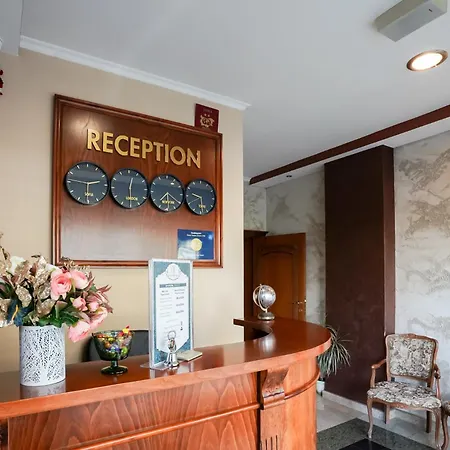 West Otel 2*