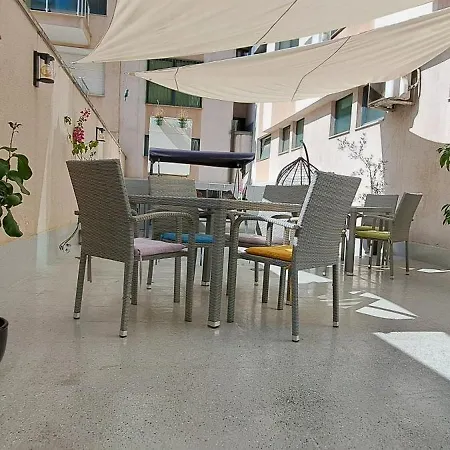 Hotel West