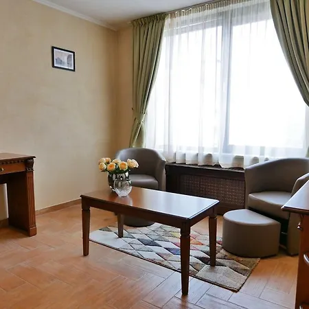 West 2* Sofia