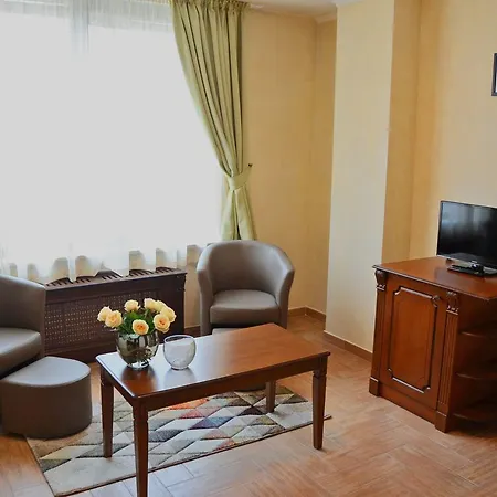 West Otel 2*